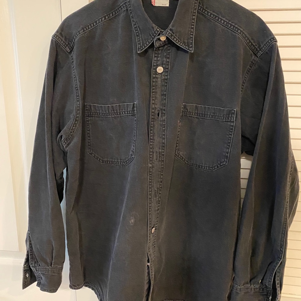 Vintage wash Levi’s black button down - M